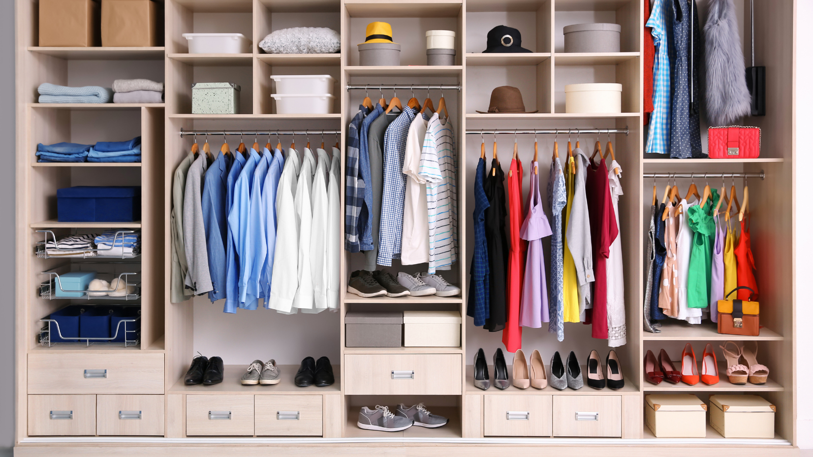 How to organize if you are a perfectionist Big and very well organized wardrobe with different clothes