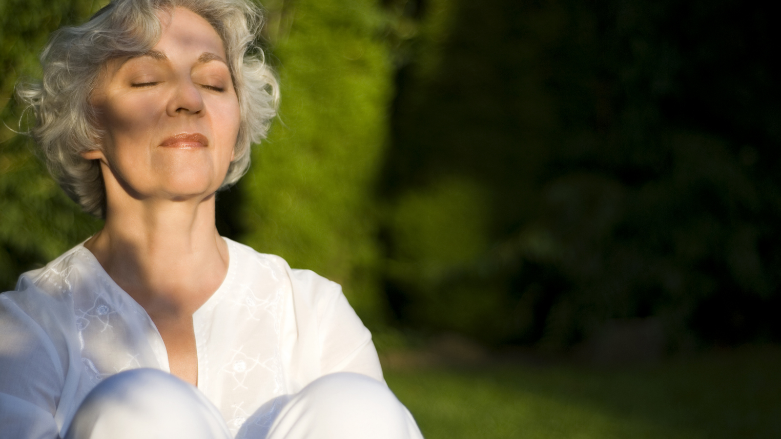 Mindfulness and yoga practices to improve overall health and arthritis symptoms Yoga to relieve arthritis pain and improve overall health and wellbeing